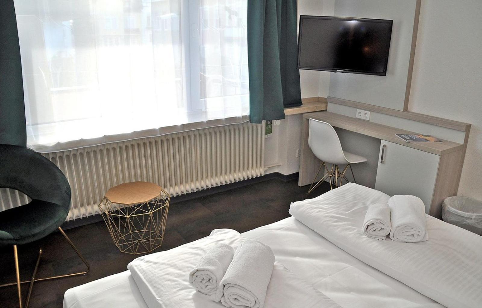 Hotel Am Martinsberg Andernach Esterno foto