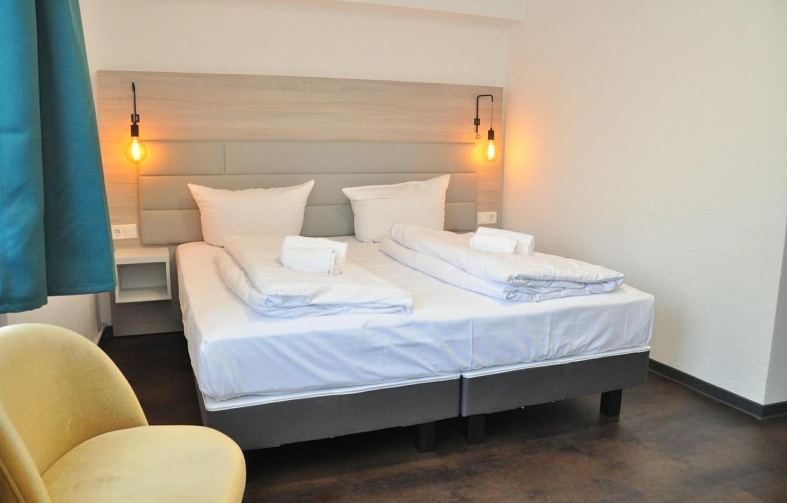 Hotel Am Martinsberg Andernach Esterno foto