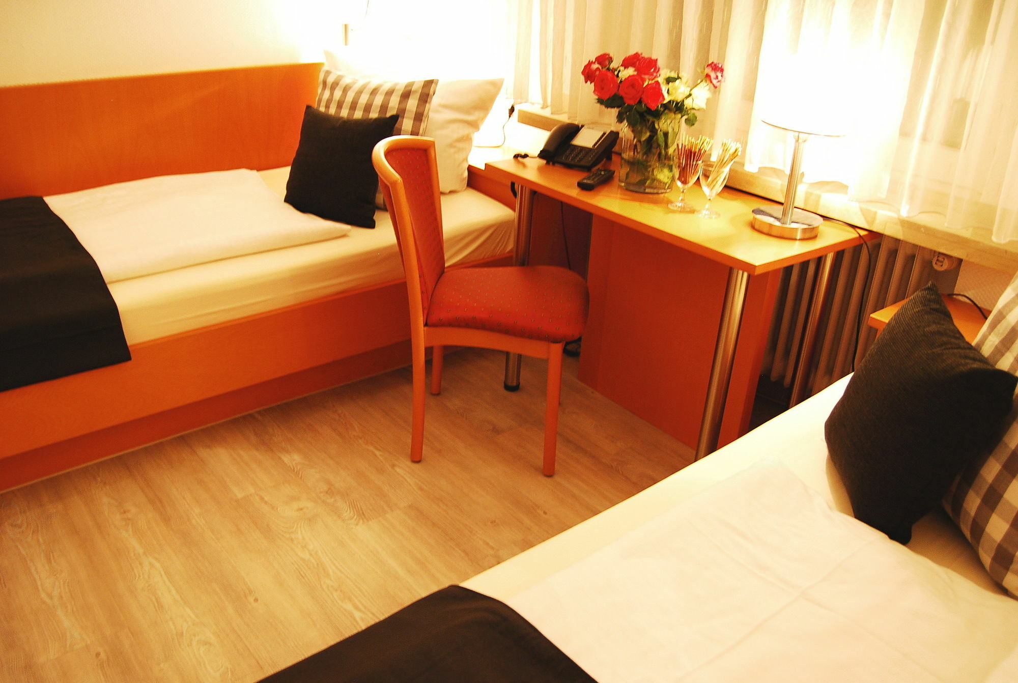 Hotel Am Martinsberg Andernach Esterno foto