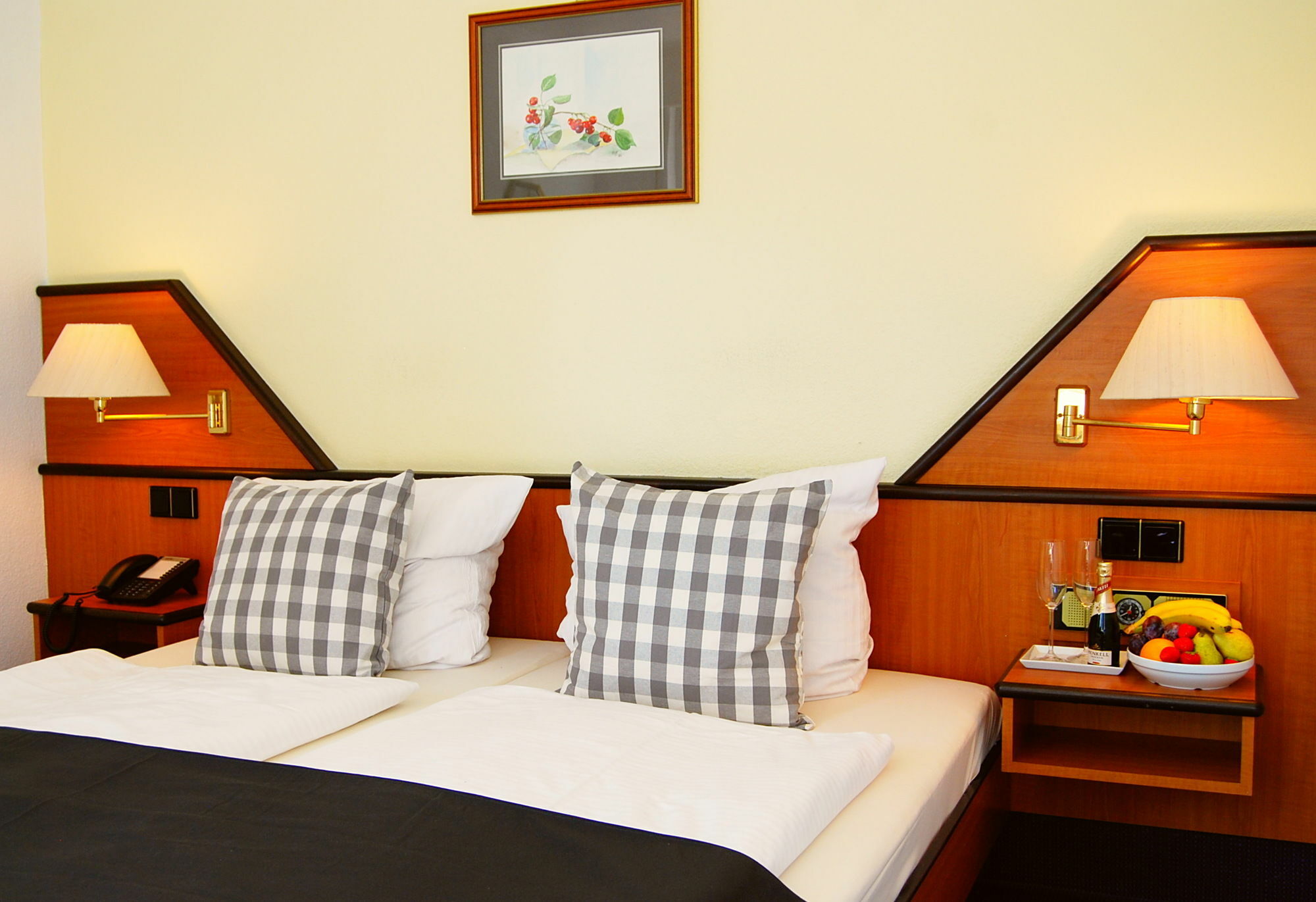 Hotel Am Martinsberg Andernach Esterno foto